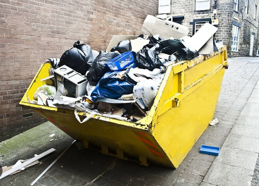 ♻️ We remove rubbish AND recycle wherever possible – keeping your home clean and the planet green.
 #EcoFriendlyRemoval #SustainableLiving #WasteManagement