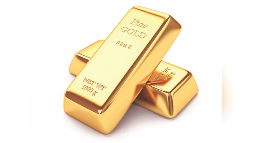#GOLD hits record ₹1.24 lakh/10g in #India, $4,000/oz globally as central bank buying, currency depreciation, and geopolitical risks drive demand. Investors advised to gradually build exposure and book profits if allocation exceeds 10%.

<a href="/Sanjay_KrSingh/">Sanjay Kumar Singh</a> <a href="/jerome_karthik/">Karthik Jerome</a>