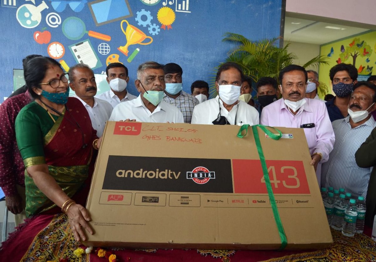 KJG_Supporters's tweet image. Under the visionary leadership of Hon’ble Energy Minister Shri @thekjgeorge Ji, 28+ government schools in #SarvagnaNagarConstituency have been upgraded with State-Of-The-Art #SmartClassrooms through a transformative CSR initiative of @shcibengaluru. More than 10,000 students are…