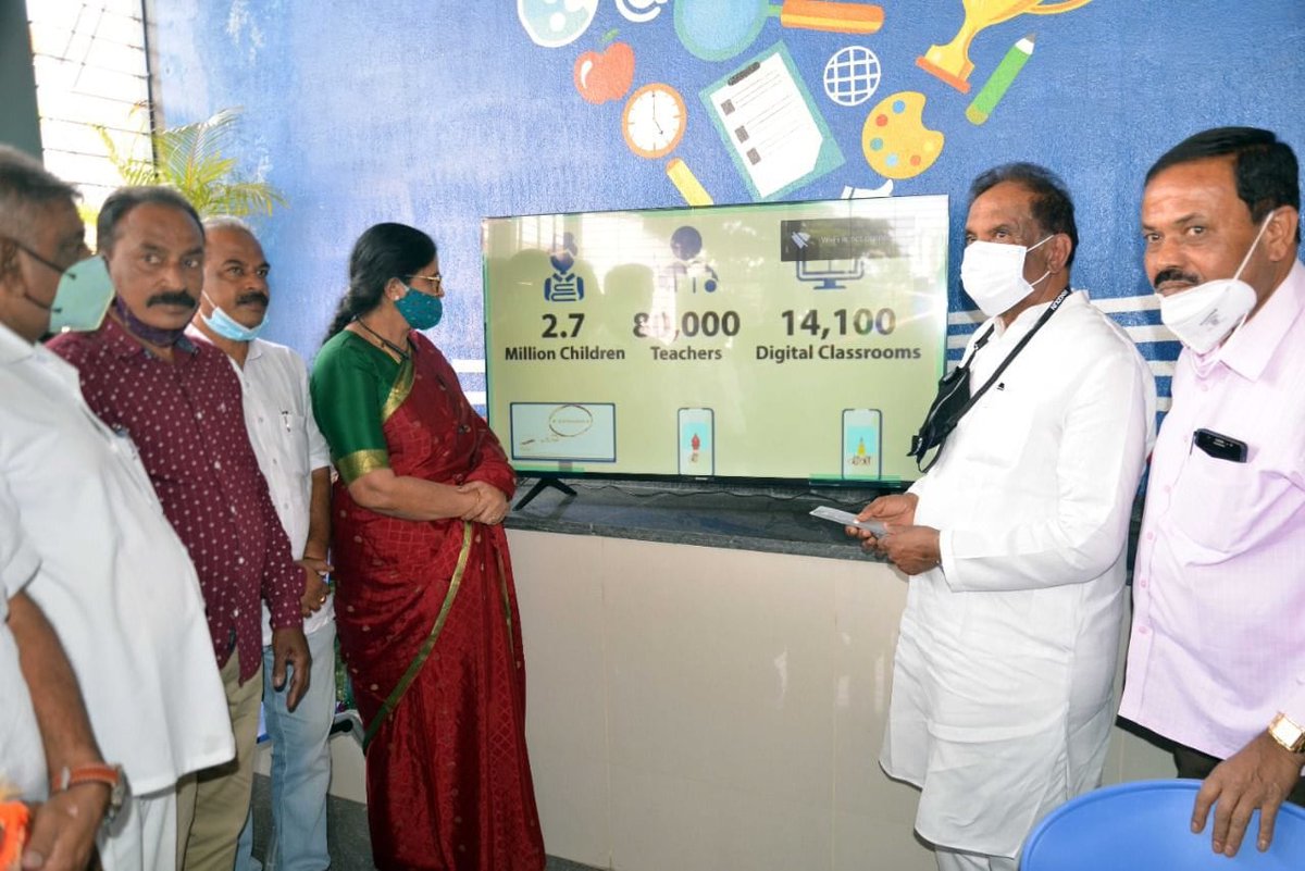 KJG_Supporters's tweet image. Under the visionary leadership of Hon’ble Energy Minister Shri @thekjgeorge Ji, 28+ government schools in #SarvagnaNagarConstituency have been upgraded with State-Of-The-Art #SmartClassrooms through a transformative CSR initiative of @shcibengaluru. More than 10,000 students are…