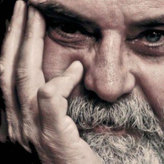 Canım Tarık, 
gelecek güzel günler için umudu kuşananlar dışında sevinçlerimiz bile hüzün dolu…iyi ki doğdun, üreterek yaşadın ve iyi ki hep var olacaksın…
#TarıkAkan