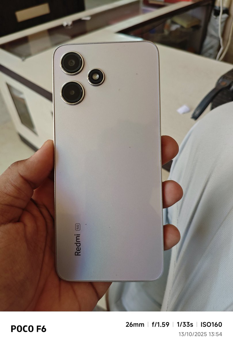 Mahaveer12346's tweet photo. @amitbehalll @Cashify_ “My first phone Redmi 12 5G 📱 — screen may be cracked, but memories are still crystal clear 💔✨
From festive selfies to everyday moments, it’s been my constant companion! 💫
#OldIsGold #Cashify_ @amitbehalll”
Tag this 🤝 @dilipjain077
@KuldeepCho44503 @bingcrazy_65
Wish to win https://t.co/OGOOYNXOAS