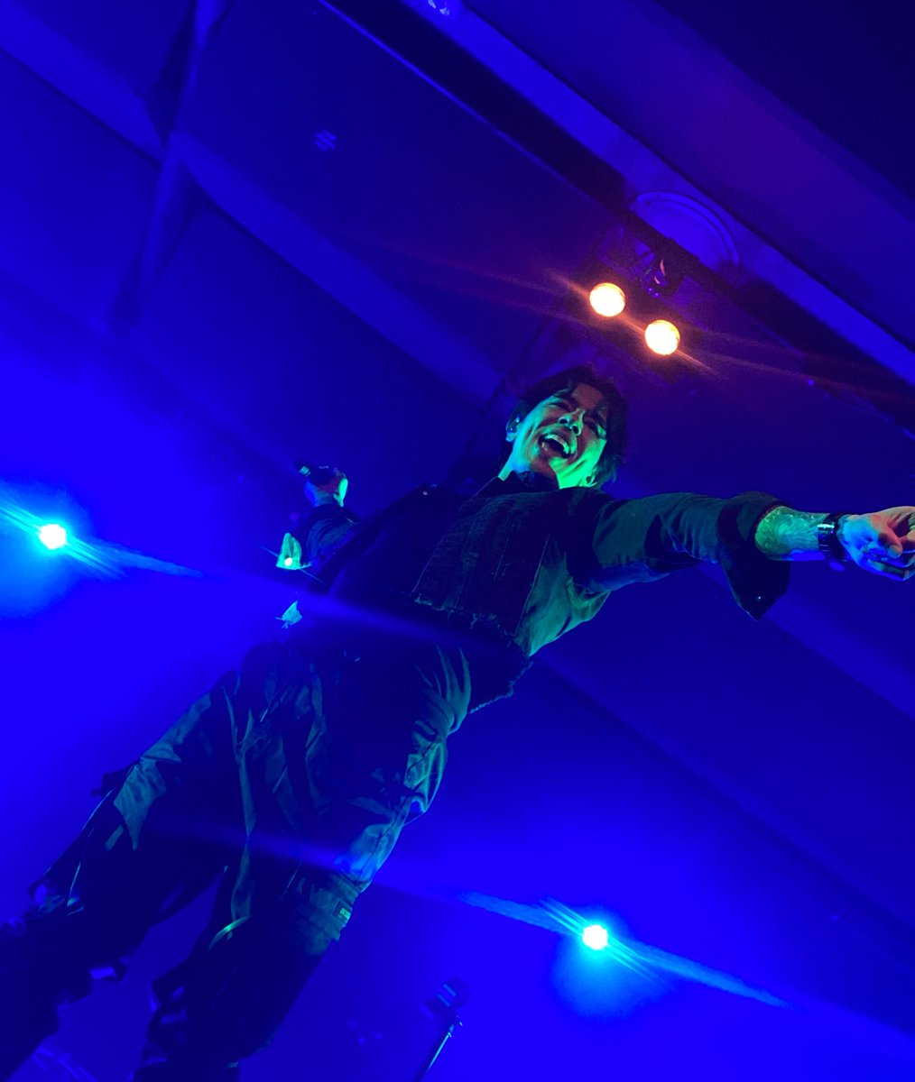 EXStaticTV's tweet image. damn what a show 🖤