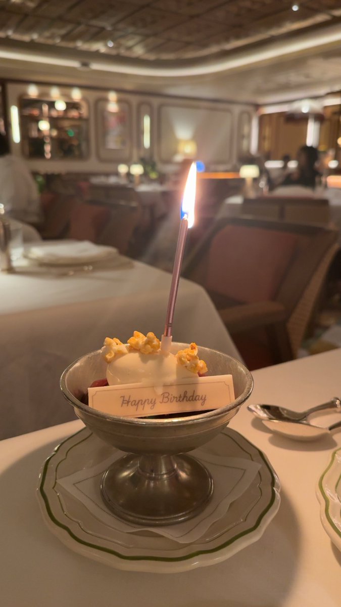 dolphin_ra's tweet photo. Turning 25 with you🥰 https://t.co/cCnWJPaaDL