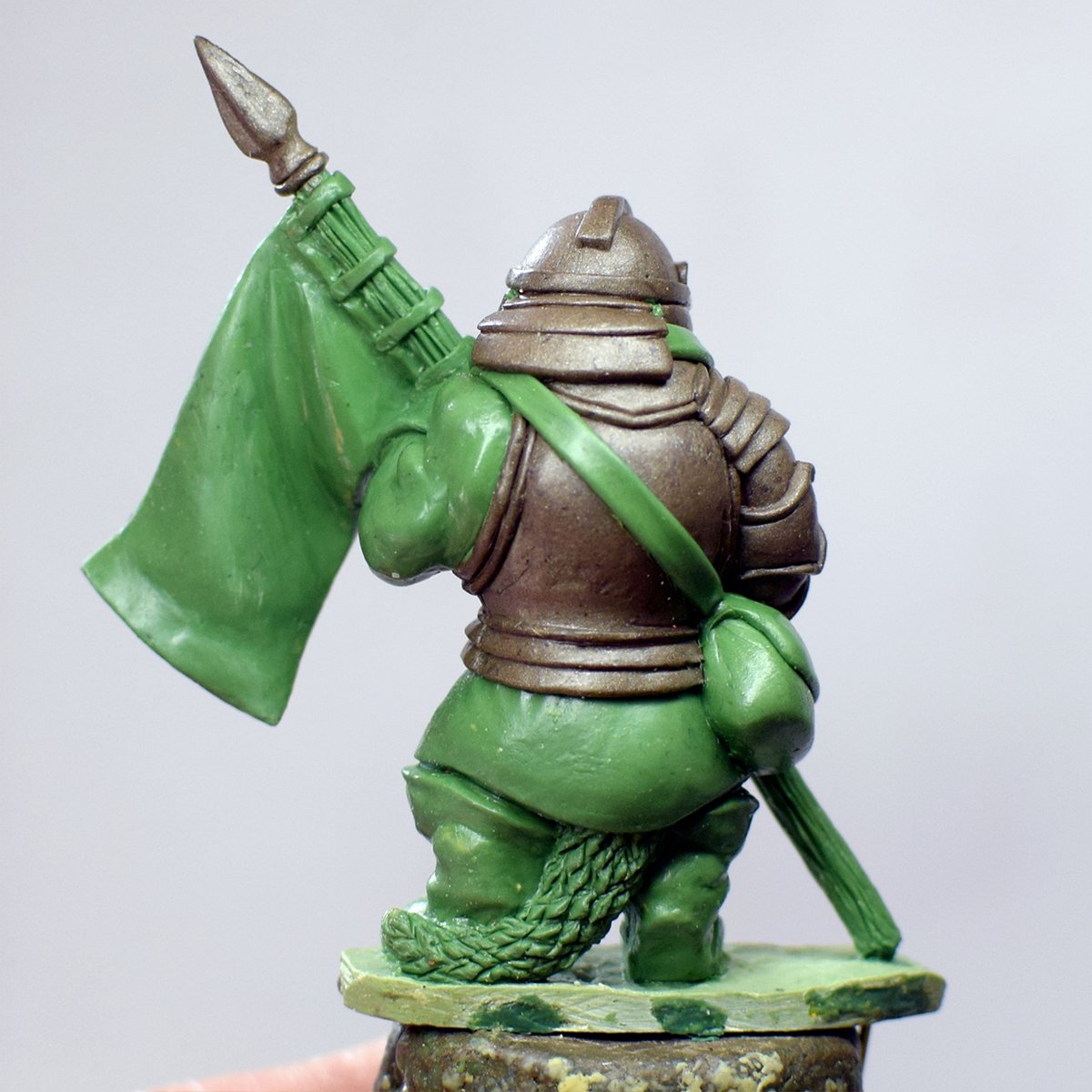 This big guy was supposed to be finished last week, for National Badger Day. Stuff kept getting in the way.
But it's still Brocktober (definitely a thing, I'm sure), so here he is! :)
#burrowsandbadgers #animal #furry #anthropomorphic #anthro  #sculpting #greenstuff #oathsworn