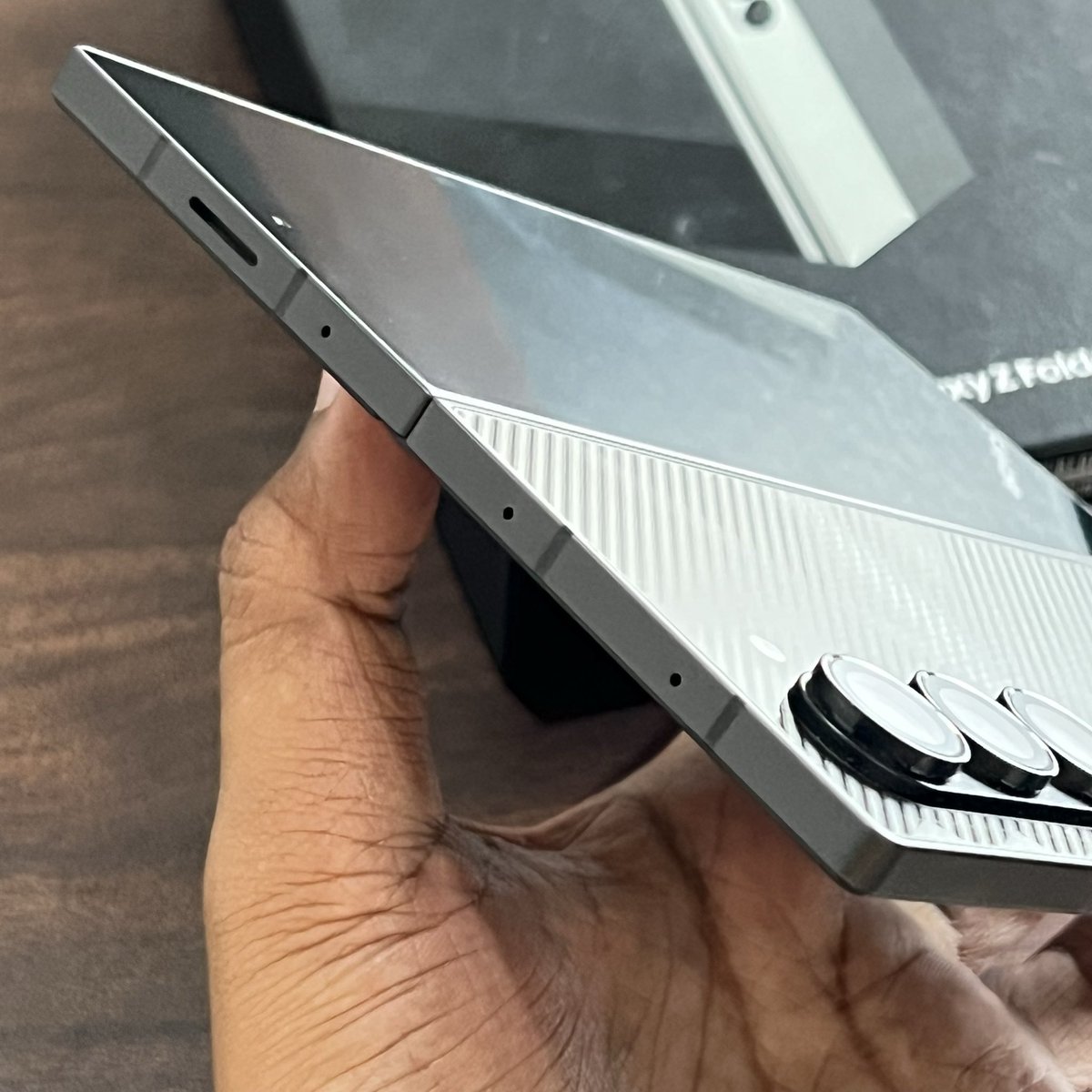 jodhafes's tweet image. Samsung Z Fold 6 ex SEIN
Limited Exclusive Crafted Black
Ram 12gb / 256gb Memory
Mulus 99% like new
Fungsi 100% normal
Fullset original

Harga 13.800.000
Lok Jogja / COD menyesuaikan 

WA 0812-3331-2818
Atau inbox
#hpsecond #samsungsecond #jualhpsecond #iphonesecond