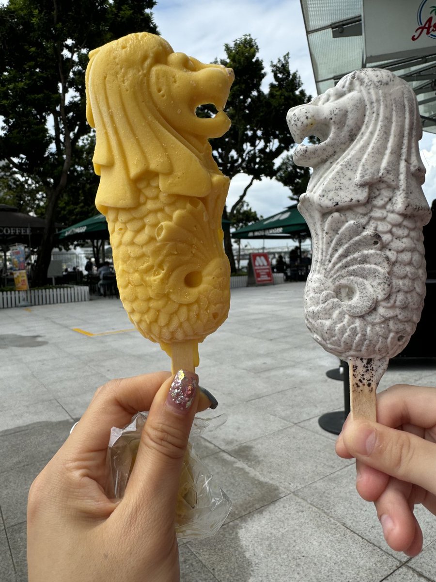🍦  今日の幸せはひとくちのアイスから！  天気なんて関係ない、甘いアイスが全部癒してくれる💕
