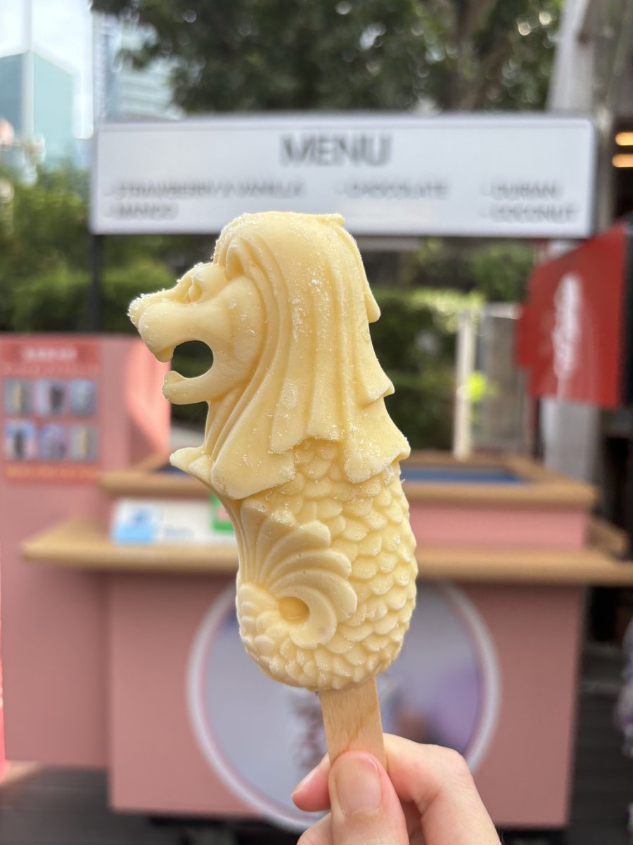 CorevcShort's tweet image. 🍨アイスはスイーツじゃない、気分を変える魔法！   「あなたは大切だよ」って、ひとくちごとに伝えてくれる💖