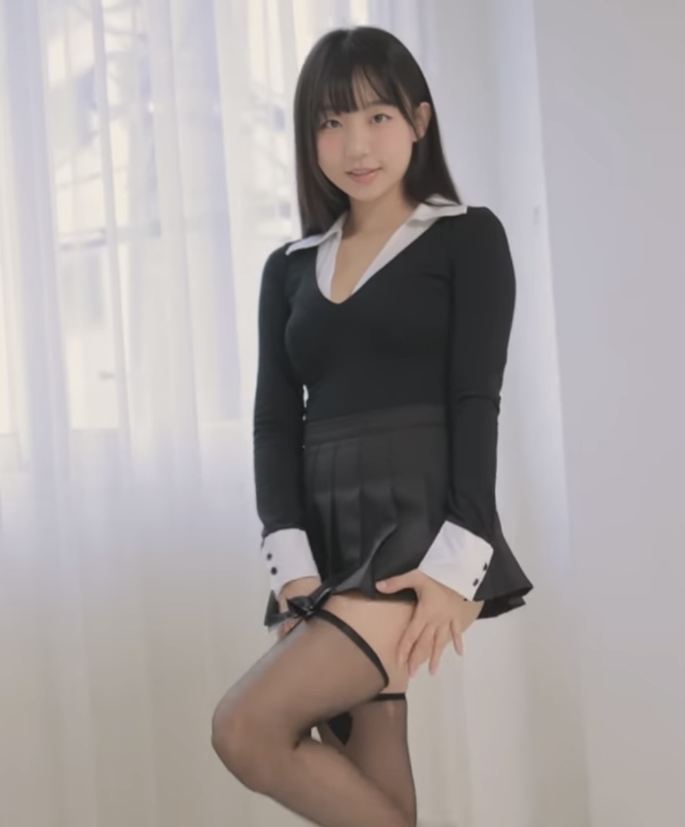 黑絲母狗發射站 tweet media