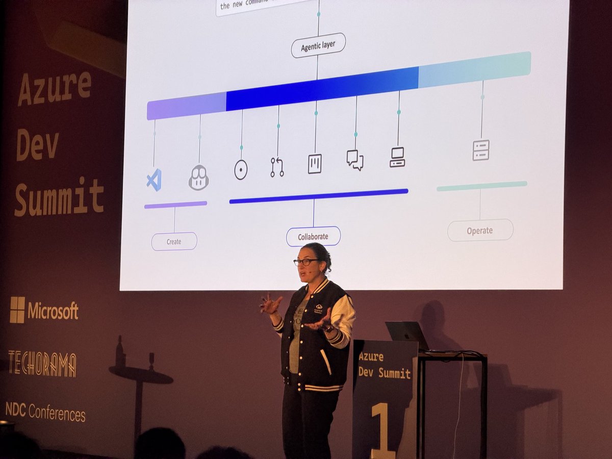 coolcsh's tweet image. Watching my boss @amandaksilver keynote with Brady and @paulyuki99 at #azuredevsummit