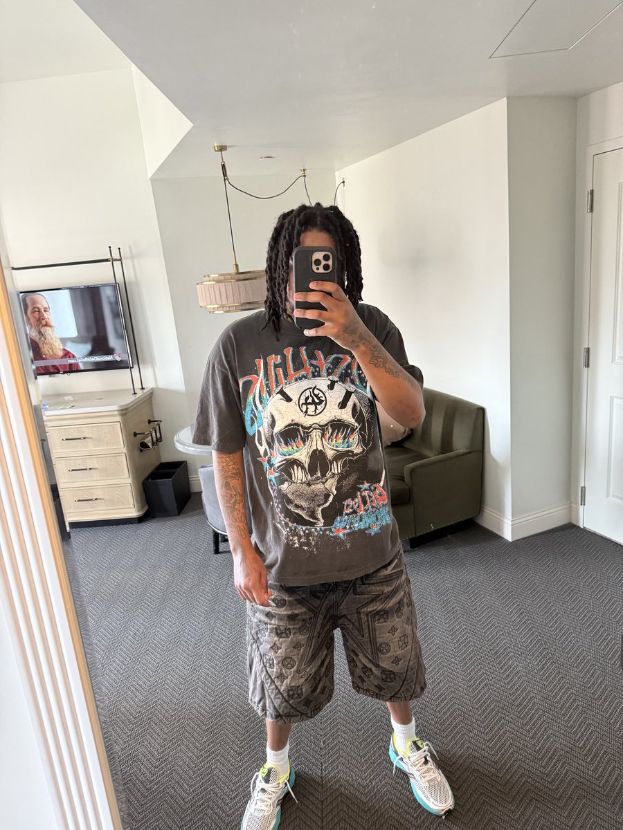 Only1Reef's tweet image. Every Thing Gone Be Aight 💫