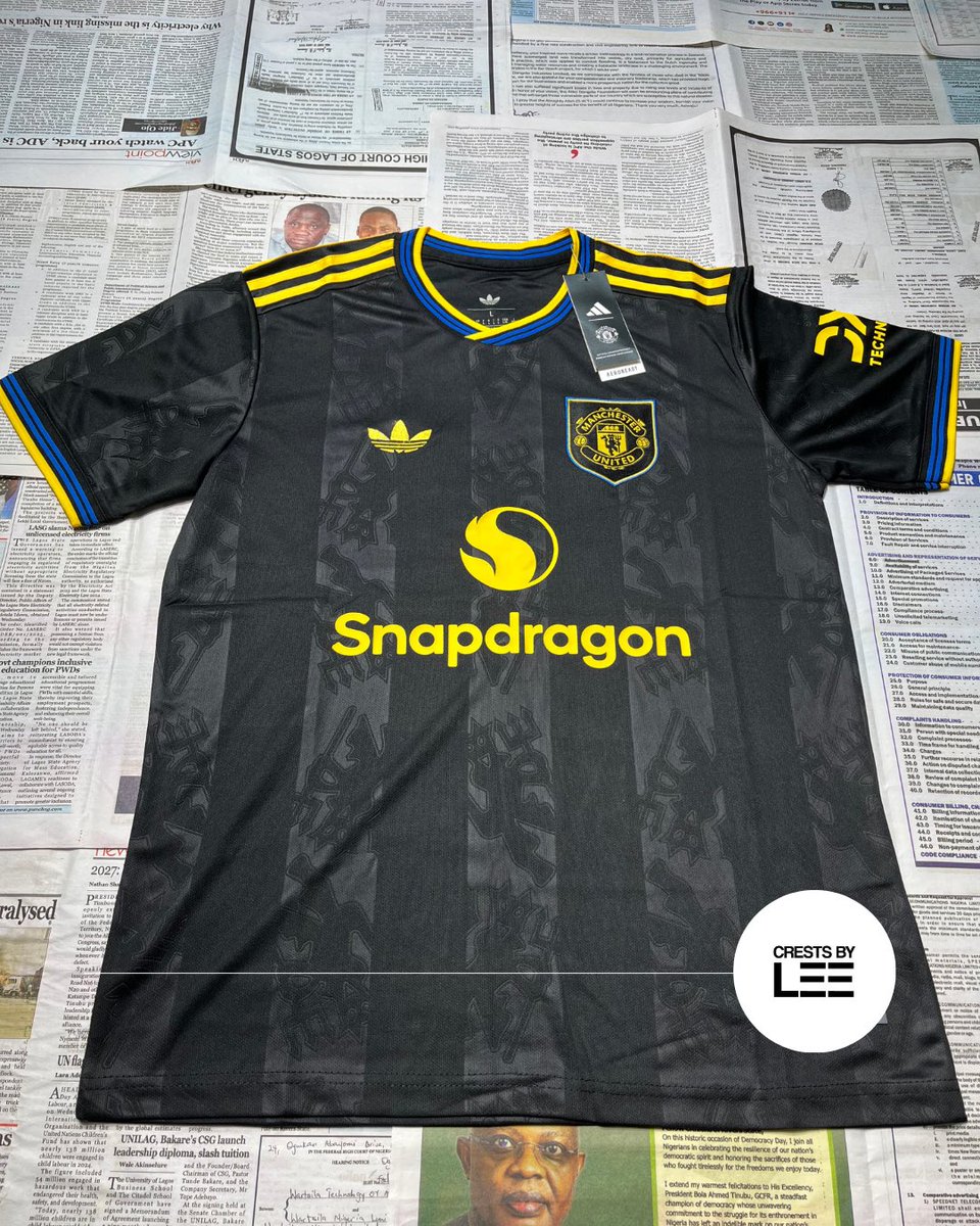 crestsbylee's tweet image. Authentic Manchester United 25/26 Season Jersey: 14K
Customization: 3.5K
Location: Lagos