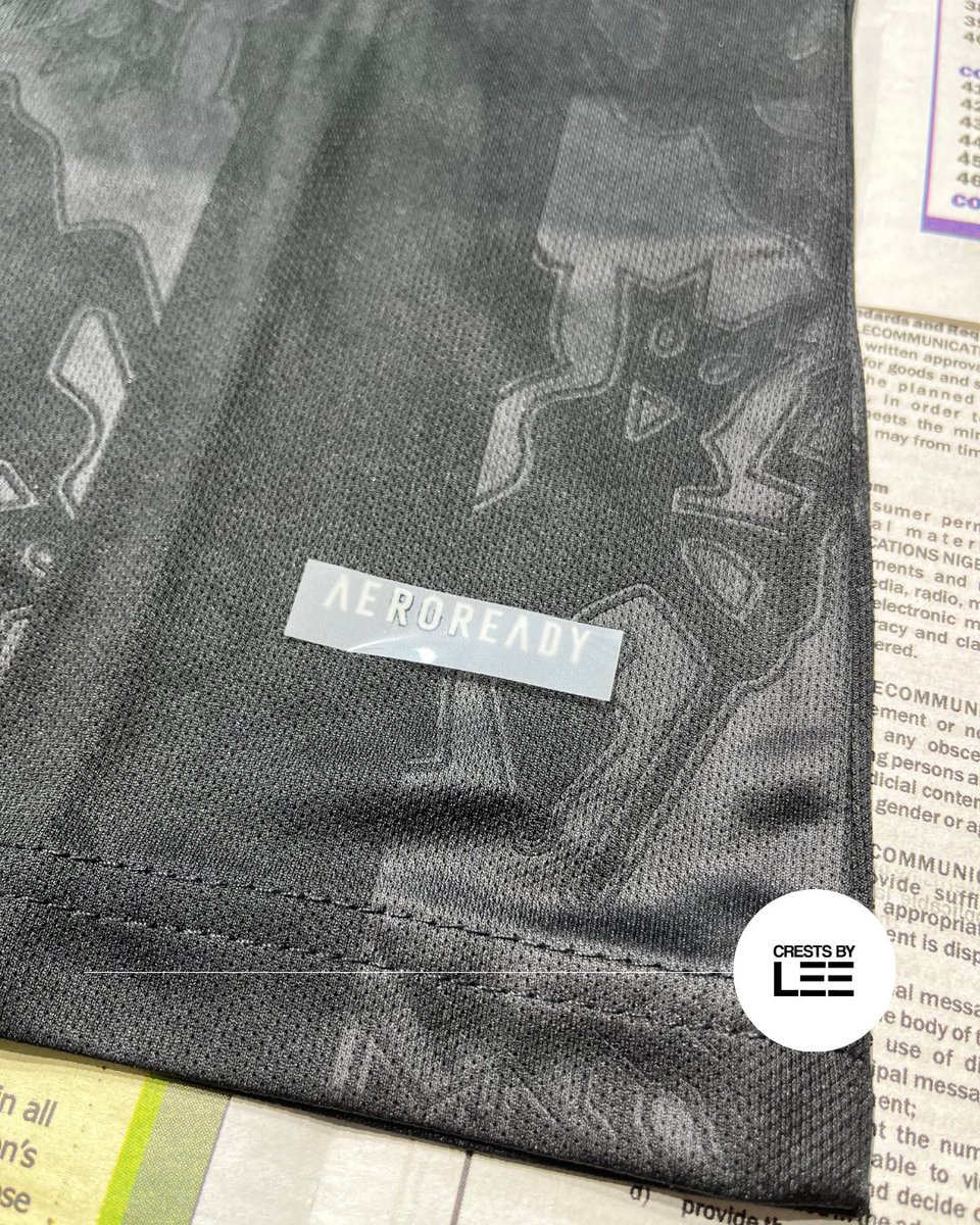 crestsbylee's tweet image. Authentic Manchester United 25/26 Season Jersey: 14K
Customization: 3.5K
Location: Lagos
