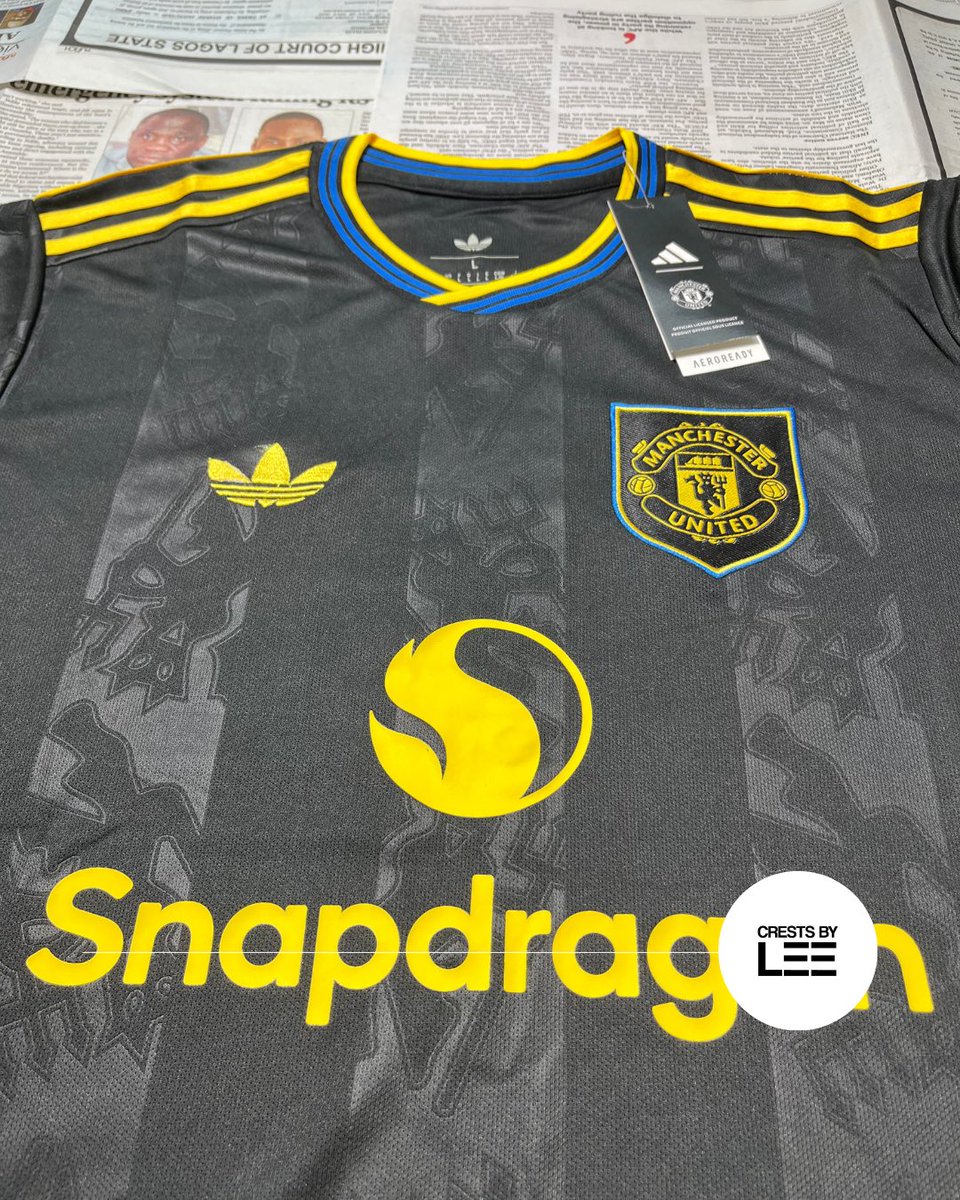 crestsbylee's tweet image. Authentic Manchester United 25/26 Season Jersey: 14K
Customization: 3.5K
Location: Lagos