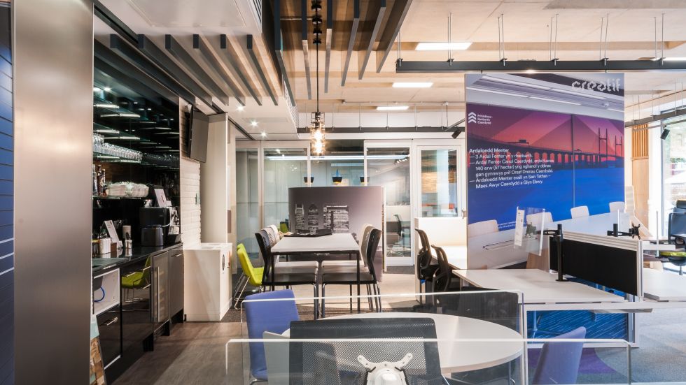 ProjectsNiche's tweet image. With over 400 offices designed and built across the UK, our team is experienced in delivering creative, cost-effective fit outs tailored to each one of our clients.
Find out more about Niche Project on our website!
-
#design #designinterior #nicheprojects #corporatedesign