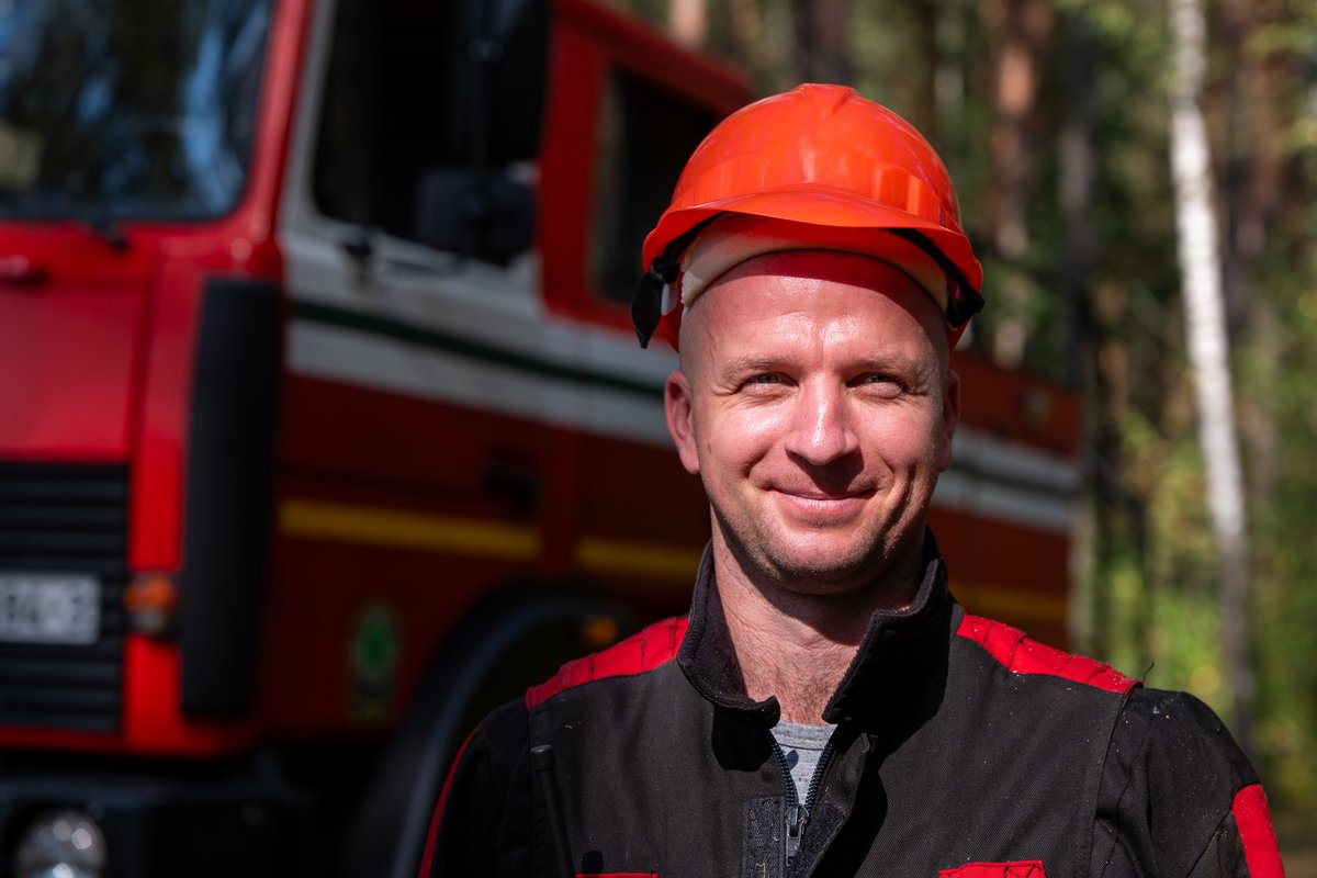 UNDP_Belarus's tweet photo. Reacting to disasters is costly. Investing in prevention is smart.

On #DisasterReductionDay we champion funding resilience, not disasters. See how UNDP-China project in #Belarus builds resilience against forest fires before they start. #FundResilience

➡️https://t.co/13adRNA6Wp https://t.co/oJ1irR4lvz