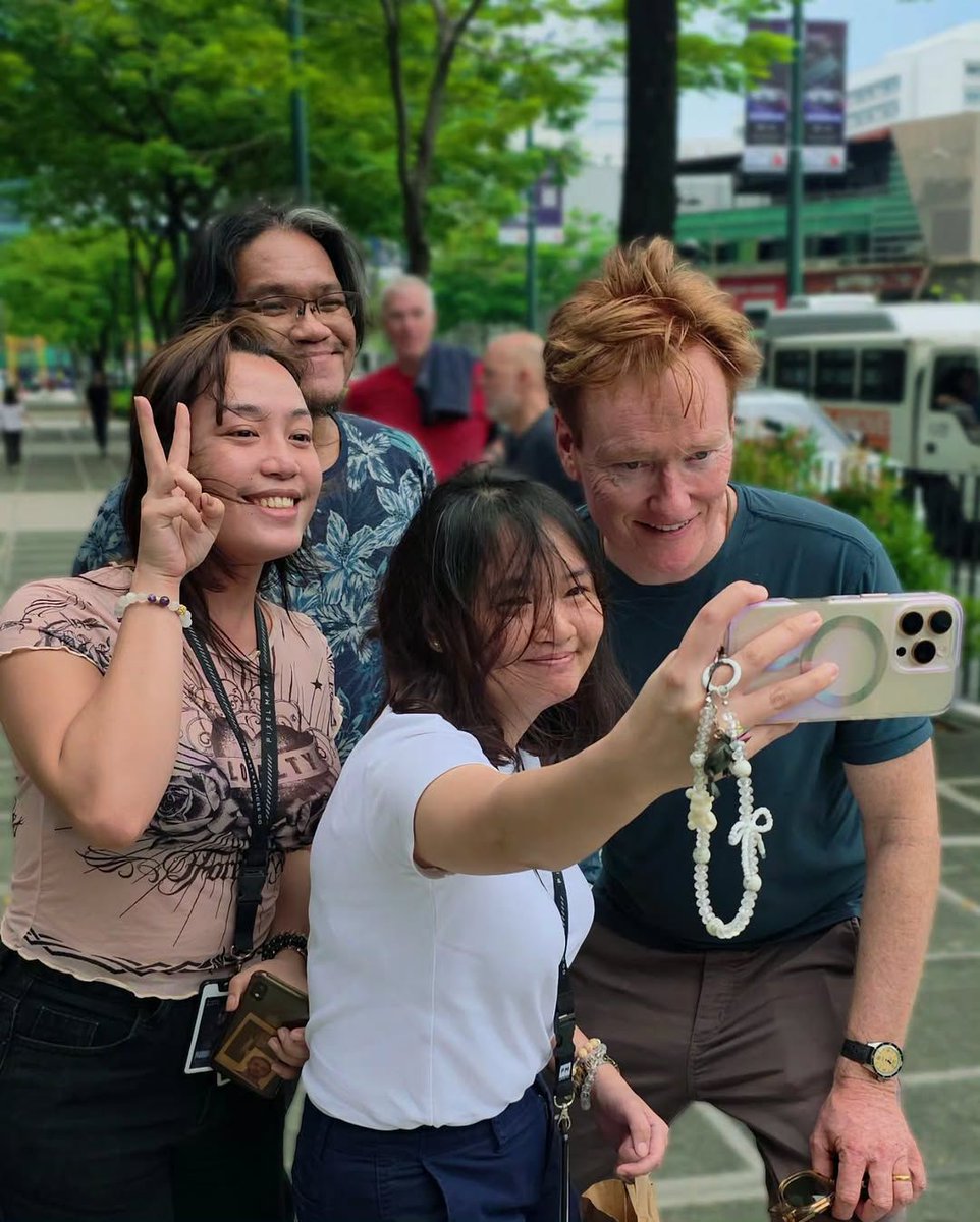inquirerdotnet's tweet photo. COCO IN MANILA!

LOOK: American television host and comedian Conan O'Brien confirms his arrival in the Philippines to film his travel show "Conan O'Brien Must Go."

"I've already met so many amazing people," he writes. | 📷: teamcoco/Instagram via Krsna Parado, https://t.co/E0yNJSWXKw trainee

READ MORE: https://t.co/6mXeCDSn3T