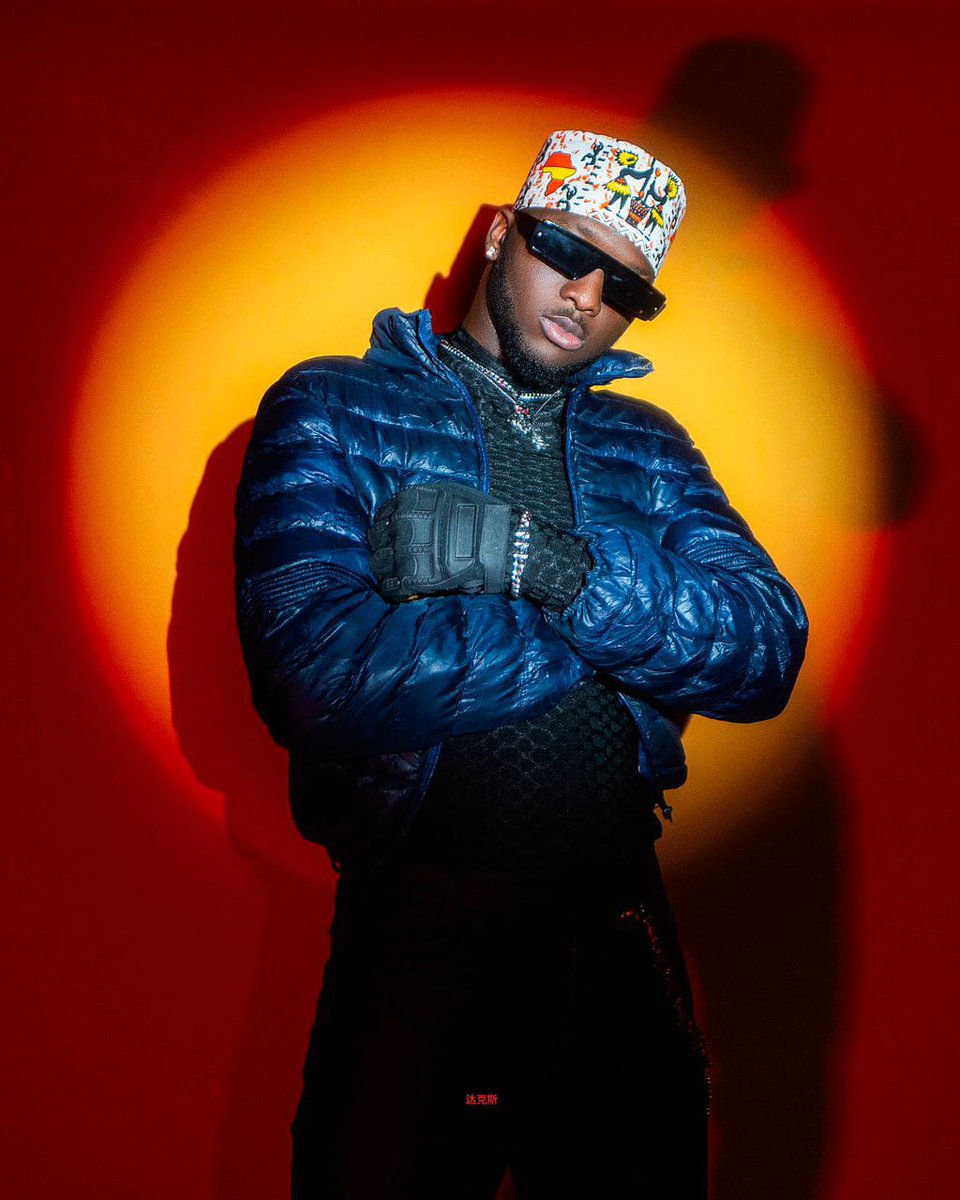 Balodebby_Store's tweet photo. Meet @Official_lekiss - the activating crooner whoโs back with Activating. This track is made to move your speakers and your mood. Stream on every platform, add to your playlists. Drop your favorite lyric in the comments. #activating #hypemachine https://t.co/PT0Lr8y8zw