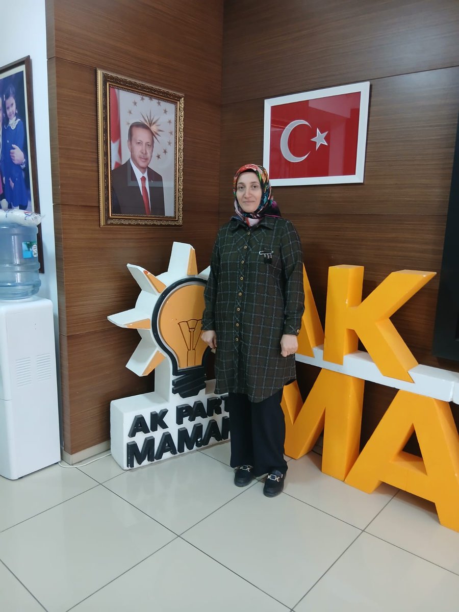 📍İlçe Başkanlığımızda Bugün;
( 3  Ekim Pazartesi)⏰️11:00/16:00
Nöbetçimiz Yönetim Kurulu Üyemiz  Zeliha Güney
📝İstek ve Taleplerinizi Dinlemek İçin Sizleri Bekliyoruz...
<a href="/tugbaisikercan/">Tuğba IŞIK ERCAN</a> 
<a href="/akgul_aysel/">Aysel Koçak Akgül</a>