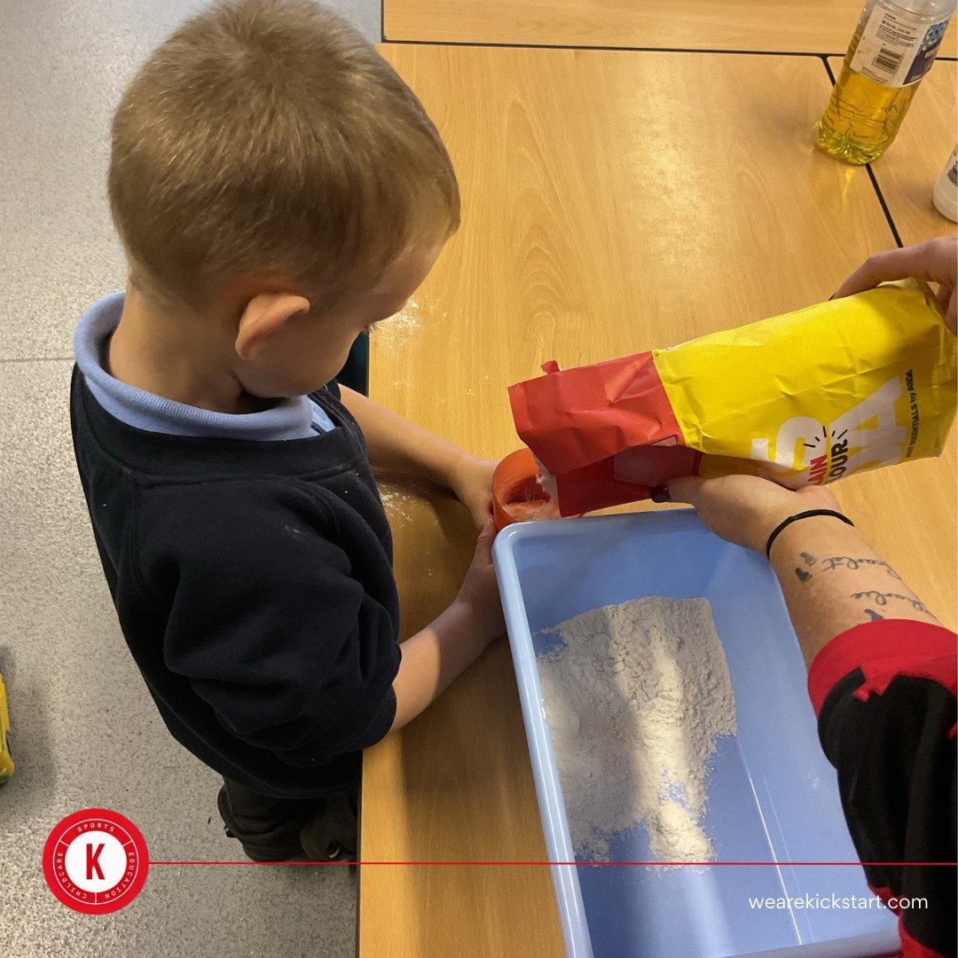 wearekickstart's tweet photo. 🎨 Creative fun at @BartonMossCPS! 🎨
The children have been busy making their own play dough and decorating it with glitter to make it unique and colourful! ✨💛
#BartonMossPrimary #CreativeKids #LearningThroughPlay #Kickstart #FunInSchool #Kickstart https://t.co/CB9LfX0iaX