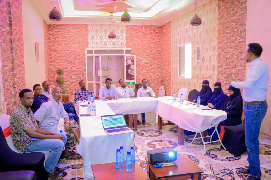 SDCSOM's tweet image. The Basic Digital &amp;amp; Financial Literacy training under the Joint Resilience Programme (JRP) by @SDCSOM equipped 40 farmers with essential skills to manage farms, track income &amp;amp; make informed financial decisions. A step toward real financial inclusion &amp;amp; stronger livelihoods.