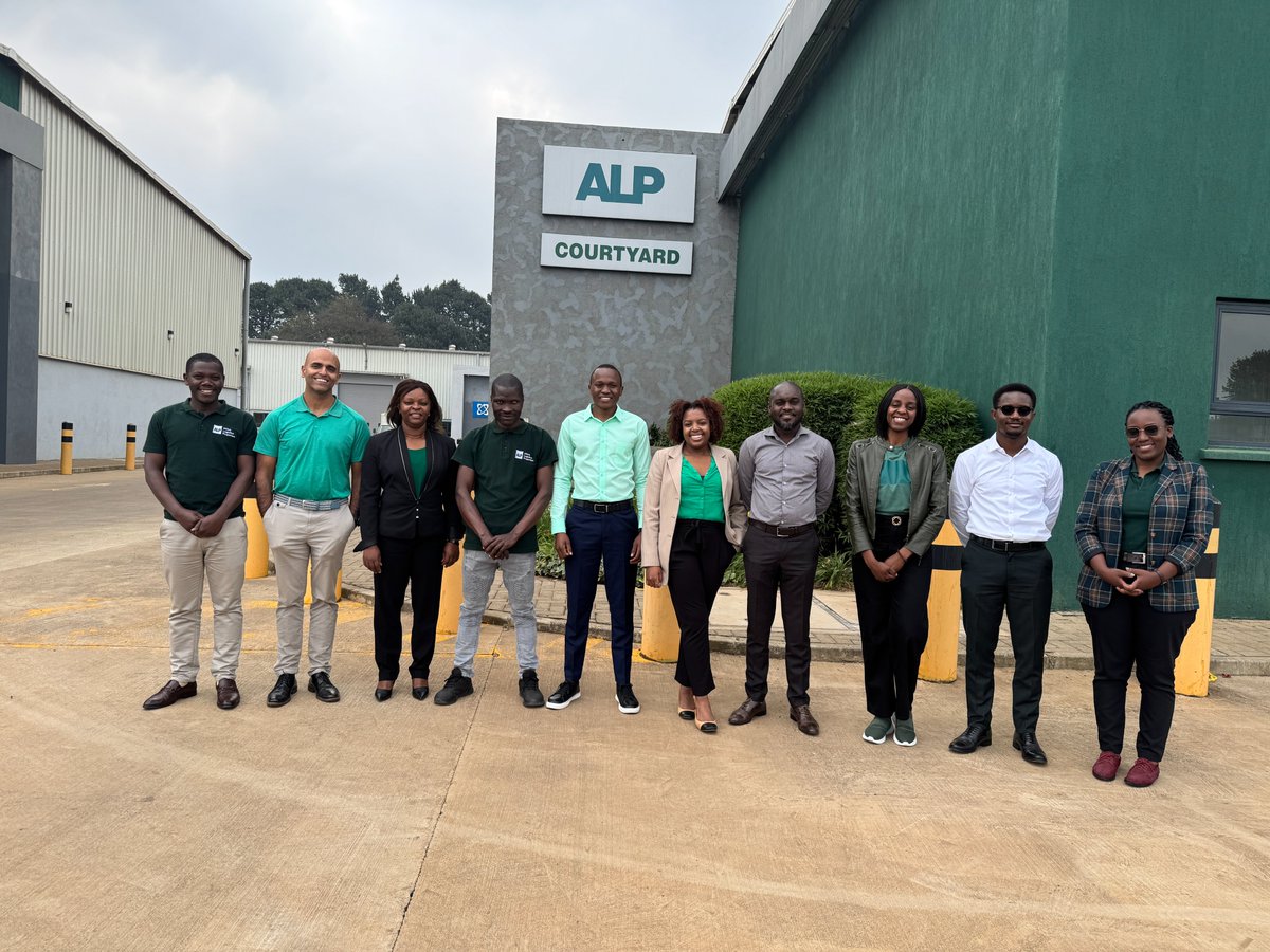 ALPwarehouses's tweet image. What fuels high-performing teams &amp;amp; legendary workplaces, you may ask? A strong set of values.
At ALP we lived ours in September with Colours of the Week. In the end, we learnt: values aren’t just words - they’re connection and part of our everyday.
#TeamALP #ColourOfTheWeek