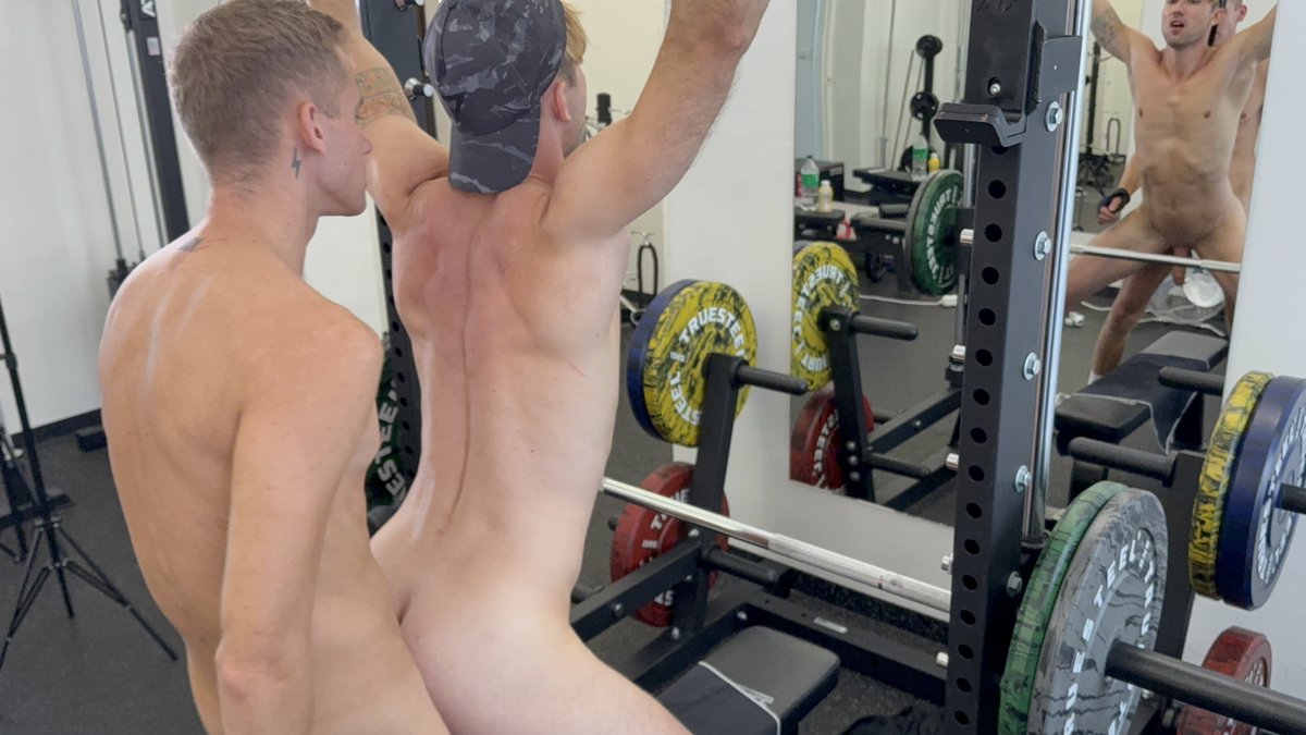 Wataa🍆🍆
Love to see myself in the mirror😈🍆🍆
with <a href="/Raymannixlife/">Ray Mannix</a>