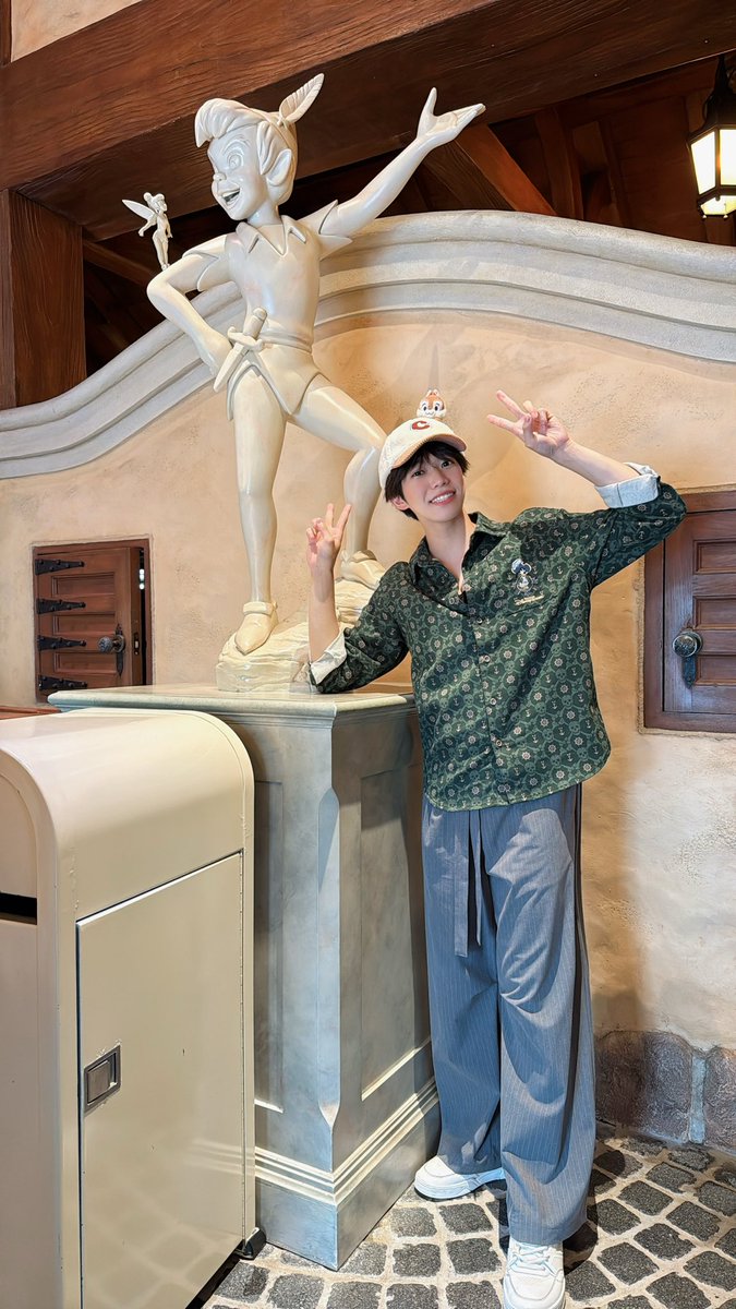 同期との上海disney🫨🫨
帽子可愛すぎて、注目の的とりあえず幸せすぎましたわ、、、
🐭🦊🐰