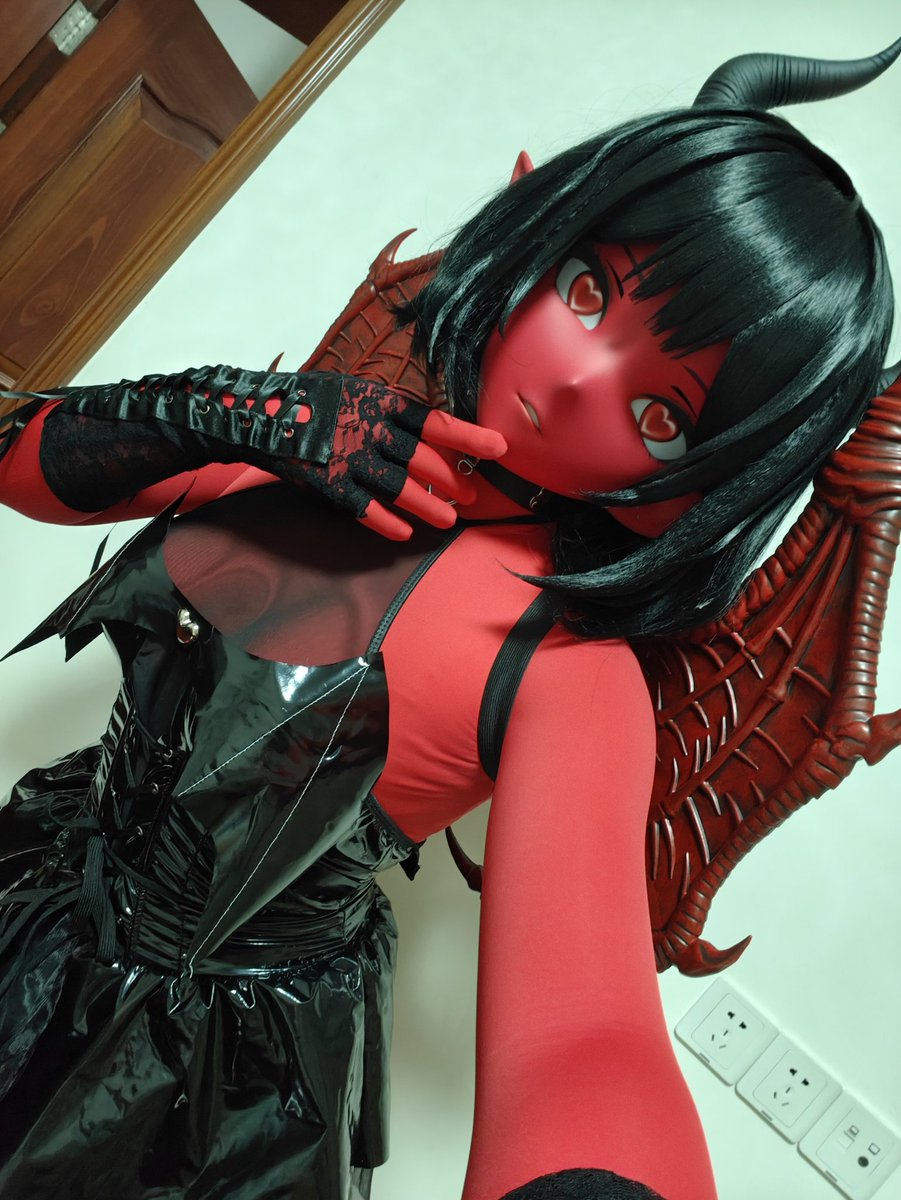 东照照照照 tweet media