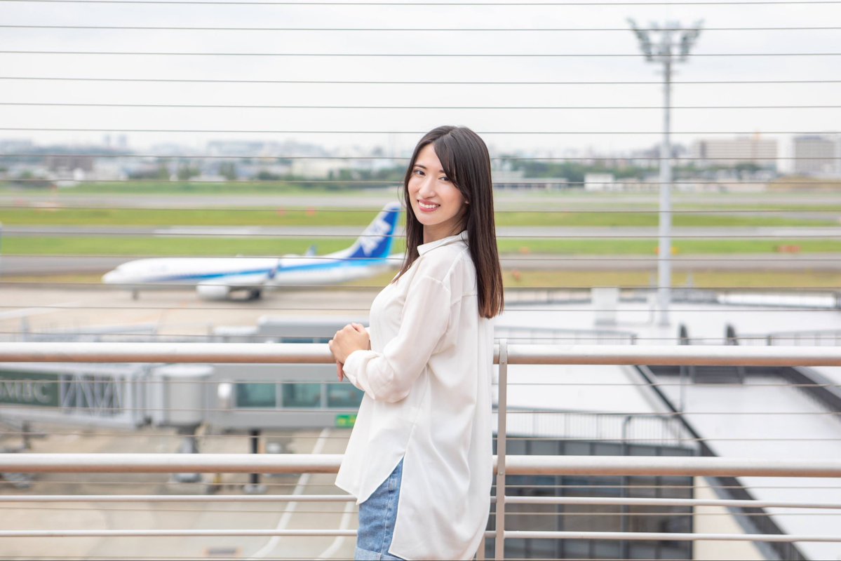 ソラへ

<a href="/yutori2212/">双葉みーちゃん🌱</a>
#双葉みーちゃん
#portrait 
#ポートレート
#飛行機ポトレ