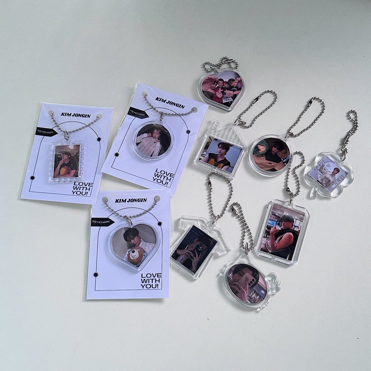 meloshop_'s tweet photo. พวงกุญแจอะคริลิค 💖🙌🏻✨
รูปใส่ได้ 2 ด้าน หน้า-หลัง

ชิ้นละ 25฿ / เพิ่มแพ็คเกจ ชิ้นละ 28฿ 
สั่งเยอะมีราคาพิเศษ คละแบบได้ !

แพ็คเกจเปลี่ยนข้อความได้ตามใจลูกค้า 
มีทั้งหมด 8 แบบให้เลือก

#รับทําgiveaway #รับทําของแจก #รับทําของแจกหน้าคอน #รับทําโพลารอยด์ #รับทําโปสการ์ด #รับทำรูป https://t.co/tgNA70IWqV