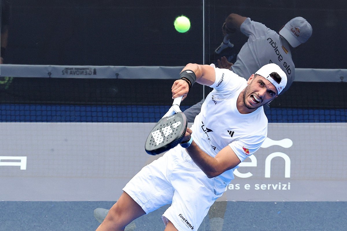 UniversPadelOff's tweet photo. 💥 Alejandro Galán a frappé +210 winners sur les 5 derniers tournois.
➡️ Moyenne : 10 winners par set, record du circuit masculin en 2025.
#PadelStats #GalanChingotto

✦ Univers Padel | Stats 2025 🎾 https://t.co/CMT4WbDSDB