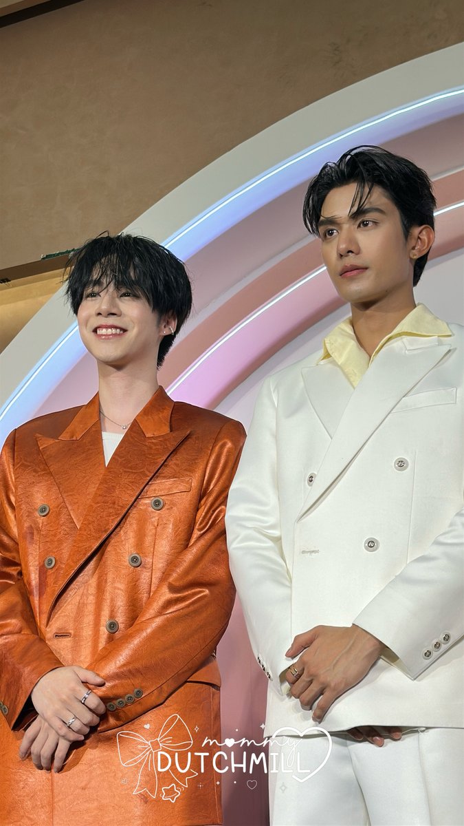 Mommydmill's tweet image. แฟนกันนิน่า

NJJ LOVE GLOWS
#JergensxNetJJ #NetJJ 🖤🥕⋆˚
