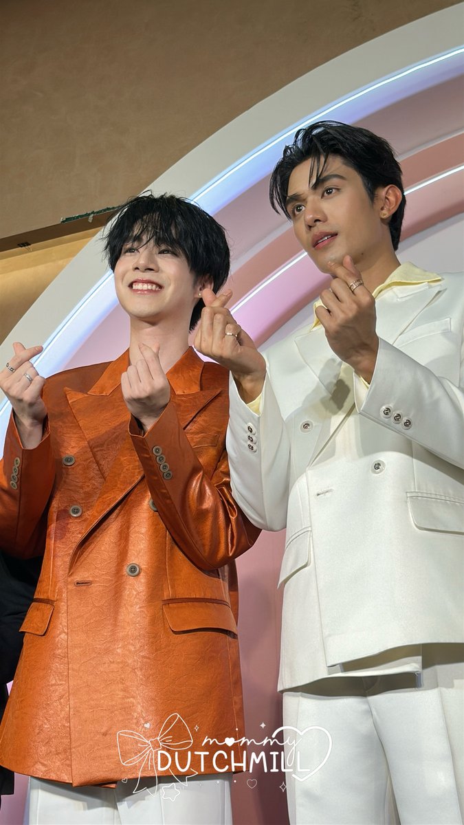 Mommydmill's tweet image. แฟนกันนิน่า

NJJ LOVE GLOWS
#JergensxNetJJ #NetJJ 🖤🥕⋆˚