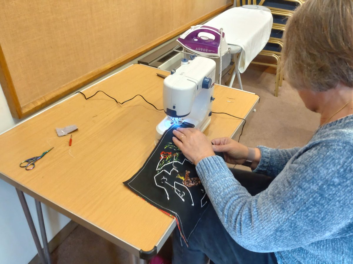 HistoricStaffs's tweet image. We had a great time during our Autumn Embroidery workshop over the weekend...🍂

What the group creates is always inspirational...stay tuned to social media this week to see their final creations!  🧵🪡

#autumnvibes #embroiderydesign