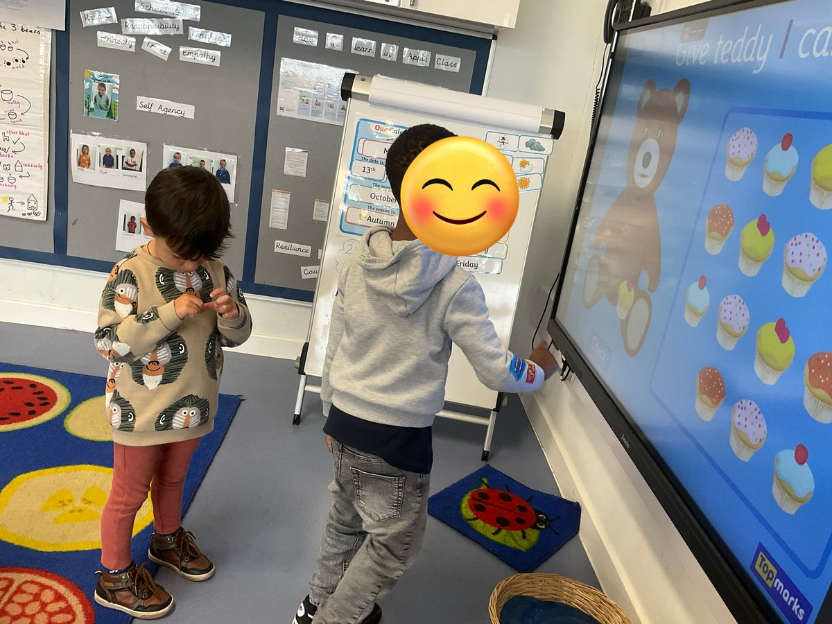 Today in Apple class we have been exploring numbers and ICT, playing Teddy bear cakes.