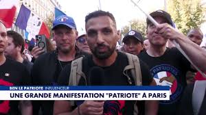 "communauté de destin" tricolore !

En France, la "communauté de destin" prend la tête des manifs patriotes. Les français de souche relégués en seconde classe, en faire-valoir.
Que les patriotes corses se préservent à jamais d'une telle humiliation !