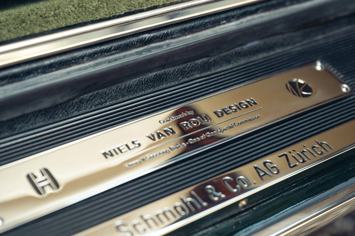 NielsvanRoij's tweet photo. Henry II interior
The finest tweed and beige leather embrace the redesigned and upholstered seats, door panels, and sun visors, offering a rich contrast to the olive-green carpeting and lambswool mats beneath.
#Coachbuilding
#BespokeCoachbuilding
#Coachbuilt
#CustomCoachwork https://t.co/3waBBeLAJQ