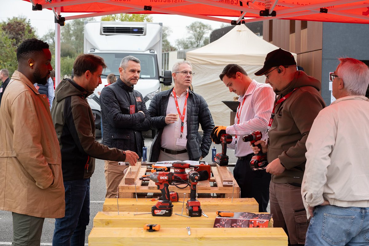 DCKTOOLS_EU's tweet photo. Ce mois-ci, nous avons organisé le DCK DAY avec notre partenaire BricodealTorro à Bordeaux !
Une journée d’échanges, de démonstrations et d’innovations, où les pros ont découvert nos nouveautés et un aperçu exclusif des produits 2026. 💪
#DCKTOOLS #BricodealTorro #DCKDAY https://t.co/zVHfnjuubB