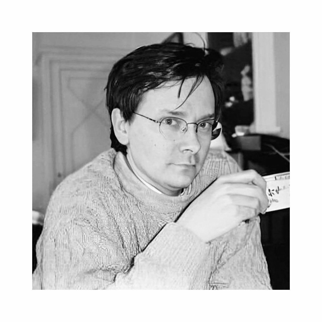 Il y a deux ans aujourd’hui, Dominique Bernard succombait , victime de la barbarie .
C’est toute l’école de La République qui pense à lui . #memoire #respect