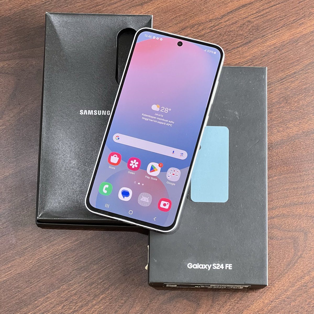 jodhafes's tweet image. Samsung S24 FE Blue
Ram 8gb Internal 256gb
Garansi SEIN Resmi Samsung 18/02/2026
Fisik 99% mulus like new
All fungsi normal no minus
Kelengkapan fullset

Harga 6.999.000
Lok Jogja / COD menyesuaikan

Minat WA 0812-3331-2818
Atau inbox
#samsungsecond #jualsamsung #hpsecondjogja