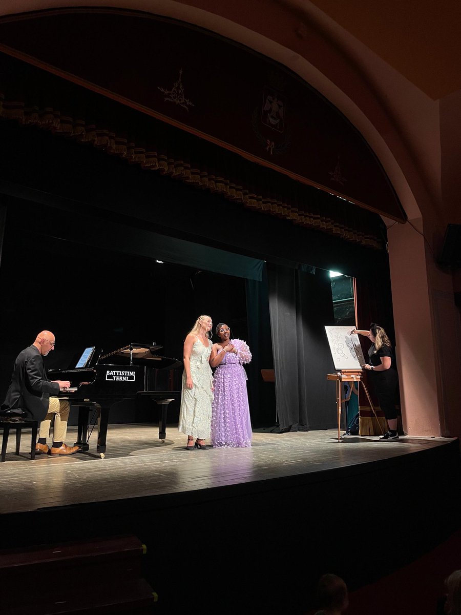 operaffinity's tweet image. A look back at our Opera for Kids concert 🎶
Illustrator Rosie Brooks — of Classic FM, Royal Opera House &amp;amp; Opera Australia fame — turned music into art live on stage! 🎨
The kids were spellbound. 💫
Opera, creativity &amp;amp; pure fun — that’s OperAffinity!

#OperaForKids #OperAffinity