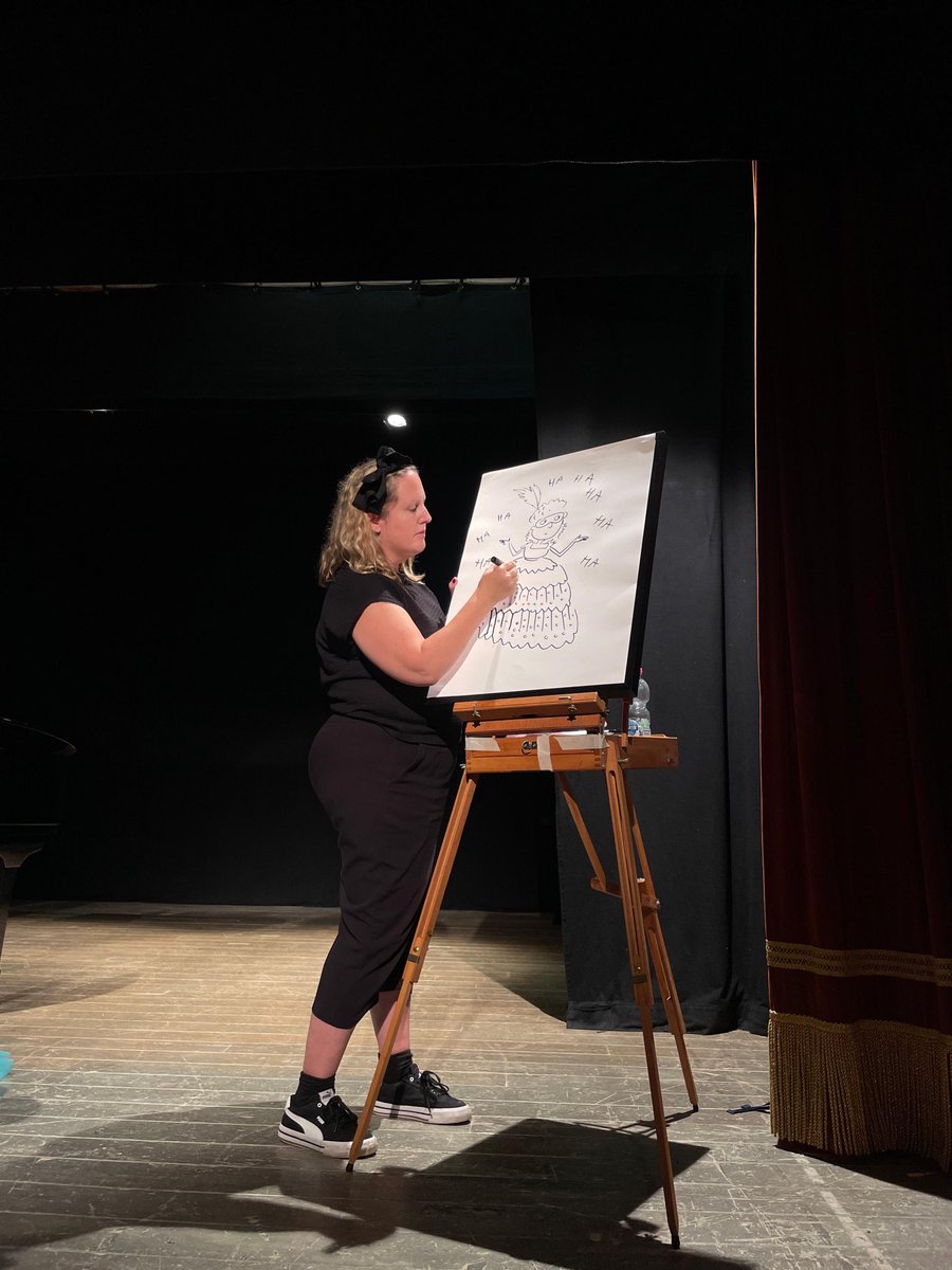 operaffinity's tweet image. A look back at our Opera for Kids concert 🎶
Illustrator Rosie Brooks — of Classic FM, Royal Opera House &amp;amp; Opera Australia fame — turned music into art live on stage! 🎨
The kids were spellbound. 💫
Opera, creativity &amp;amp; pure fun — that’s OperAffinity!

#OperaForKids #OperAffinity