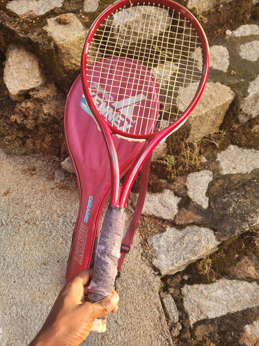 yardsaleplug's tweet image. These tennis rackets available
Condition : Neatly used
The red one is N20,000
The other one is N10,00
Location: Jos
Contact: 08072472687
#yardsale #Declutter #JosNigeria