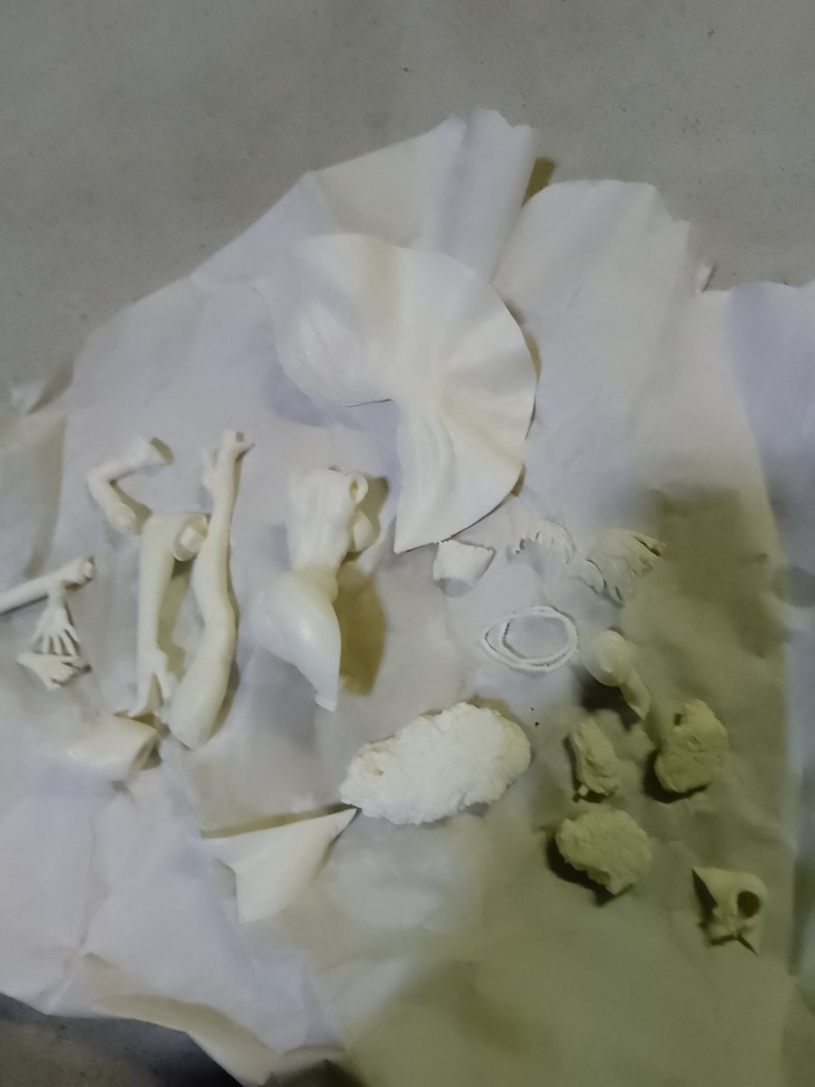 今作ってるのがそろそろ塗装いけるだろってことで次のを洗った