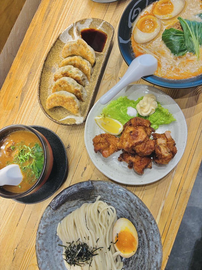 Ramen therapy hits different with my favorite friend, <a href="/JB_aquariu5/">JB ♒</a>. Love you!