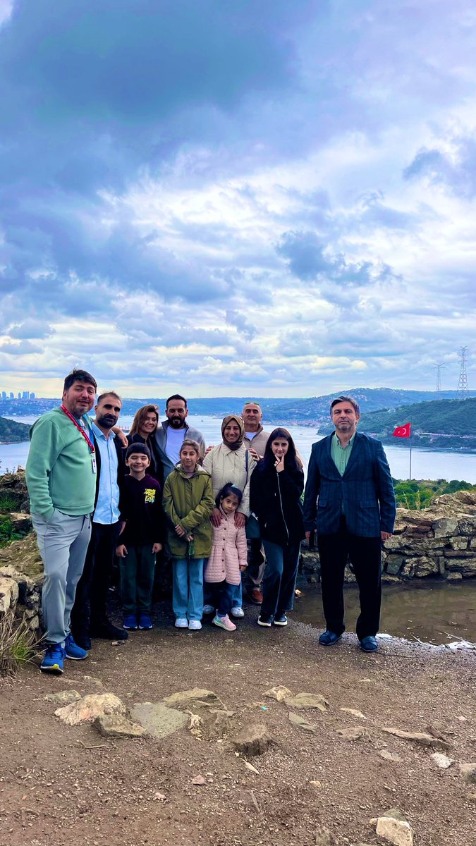 Hafta sonu mesai arkadaşlarımla bir aradaydık. Aynı hedef için emek veren dostlarla birlikte olmak her zaman çok güzel. Şehrimize hizmet ederken, şehrin güzelliklerini birlikte yaşamak mutluluk verici. Hepinize kolaylıklar diliyorum.