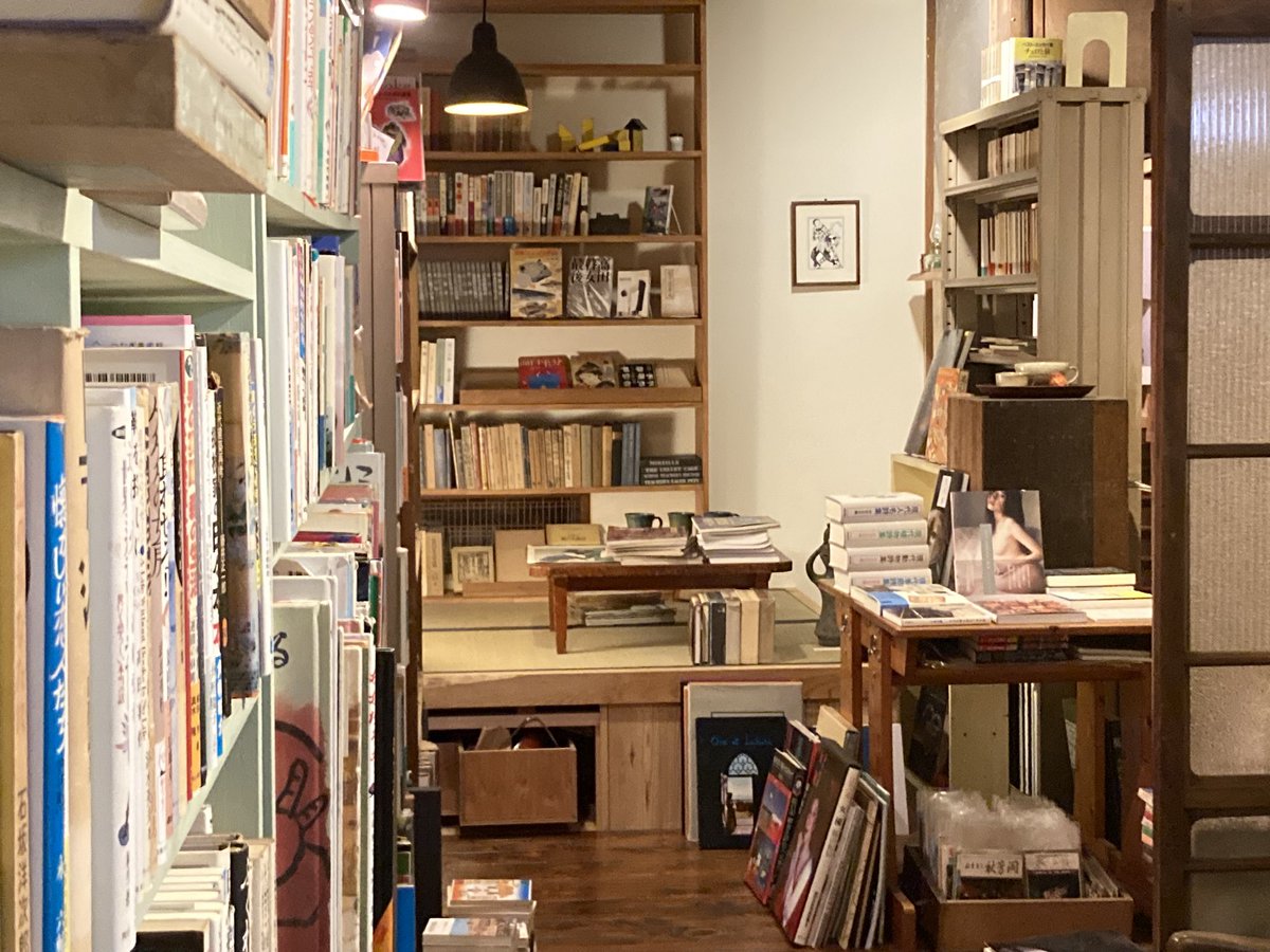 本日の営業は終了です。
今日はさすがの祝日、沢山のご来店でありました。皆さまありがとうございました。

10/14(火)も通常通り営業します。
12:00-18:00.