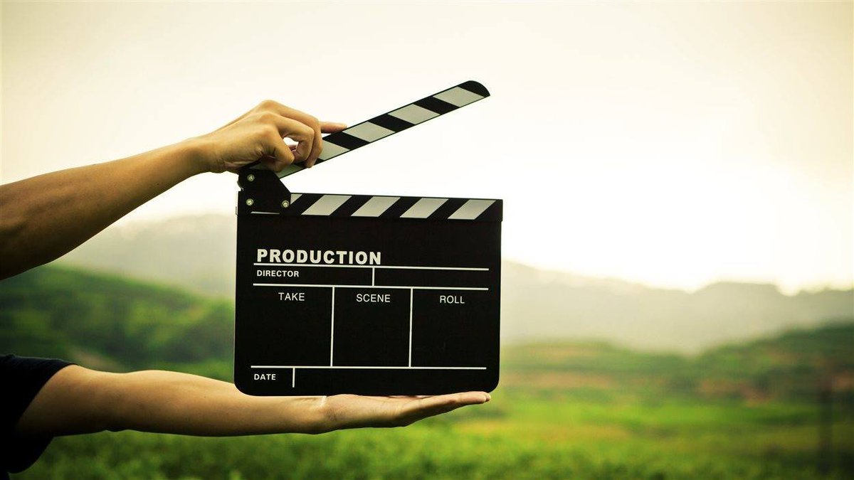 MONTRÉAL / Question &amp; Réponse
Arts et cinéma

QUESTION : ''Gilbert, quel est ton plan pour promouvoir les arts et le cinéma à Montréal?''

RÉPONSE : ''Action Montréal a un plan ambitieux pour revitaliser l’industrie cinématographique et artistique à Montréal, afin de redevenir