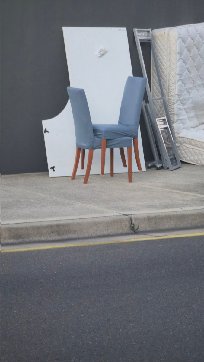 NickIBIS's tweet image. taylor swift - wood.mp3